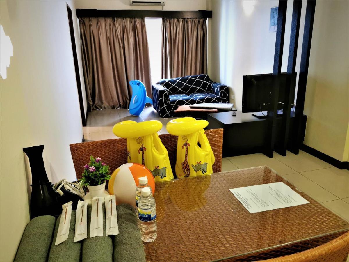 B - Lagoon Water Themepark Suite Melaka Town Malacca Exterior foto